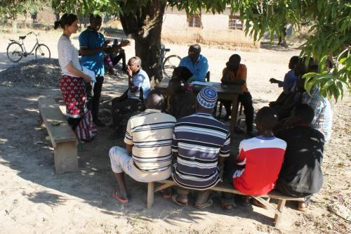 Séance préliminaire à Mwitikio